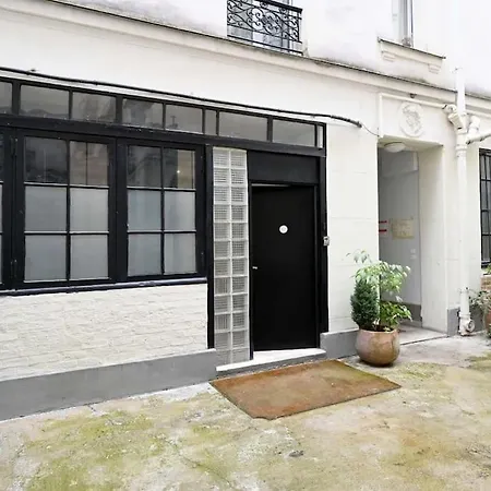 Modern For 3 Paris